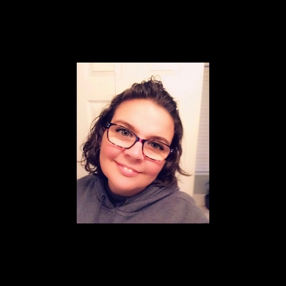 Meet your Posher, Shannon - Picture 1 of 1